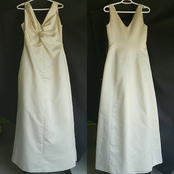 Designer evening gown - Picture 2 of 4